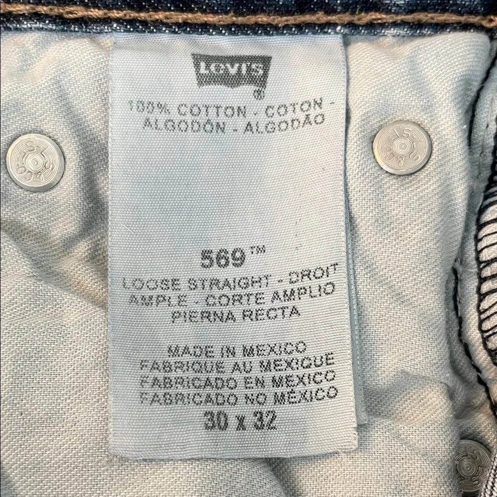 Levis timeless straight